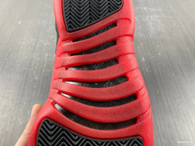 Reps TB (2016) Flu 130690-002 Jordan Retro 12 Game 0708